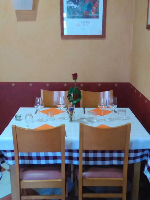 Guest house La Fonda Llobera Barcelona